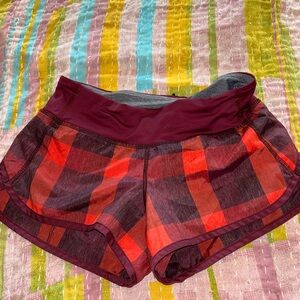 Vintage Lululemon Low rise Speed up Shorts